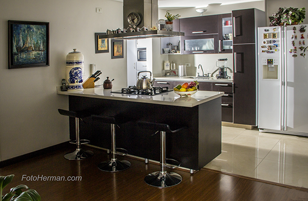 La cocina con sus electrodomésticos