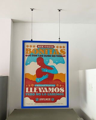 Afiche enmarcado